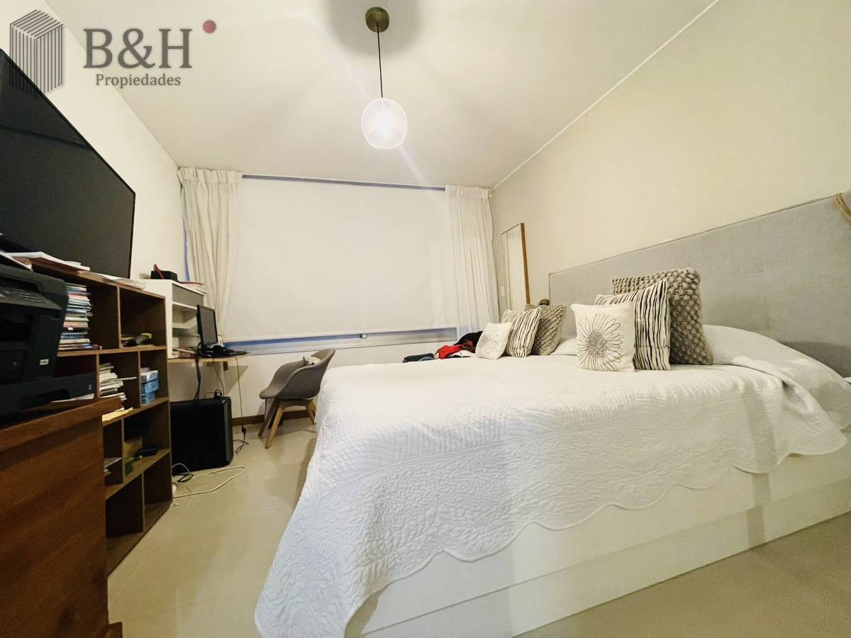 Apartamento ID.2991 - Moderno Apartamento Frente Al Mar, 3 Dormitorios y Dependencia