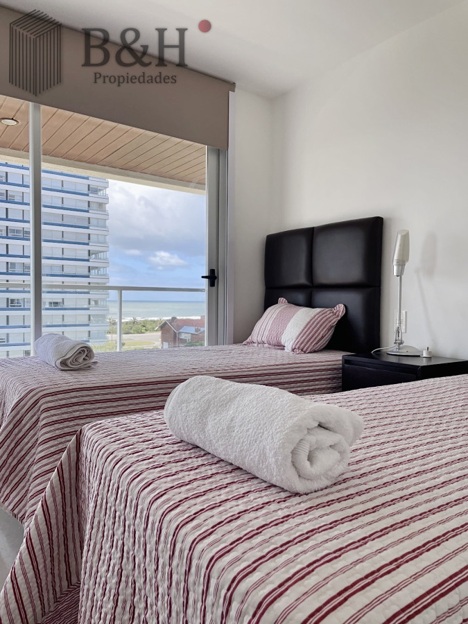 Apartamento ID.6038 - Apartamento de 2 Dormitorios a Pocos Metros de Playa Brava, Punta del Este