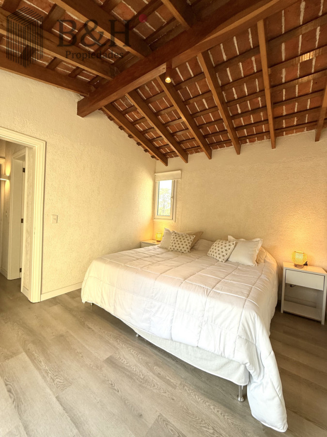 Apartamento ID.6829 - Alquiler anual o invernal de apartamento dúplex con parrillero propio en Rincón del Indio