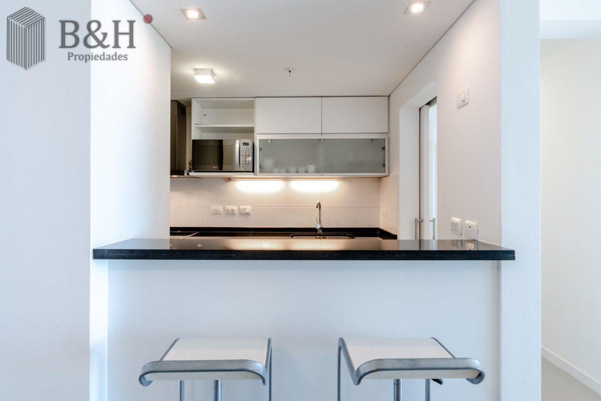 Apartamento ID.473 - Apartamento de 2 Dormitorios en Playa Brava con Vista al Mar - Venta