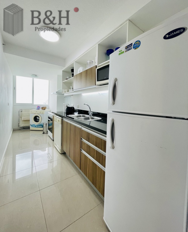 Apartamento ID.6895 - Alquiler temporario y venta de apartamento Penthouse en torre One, Playa Brava