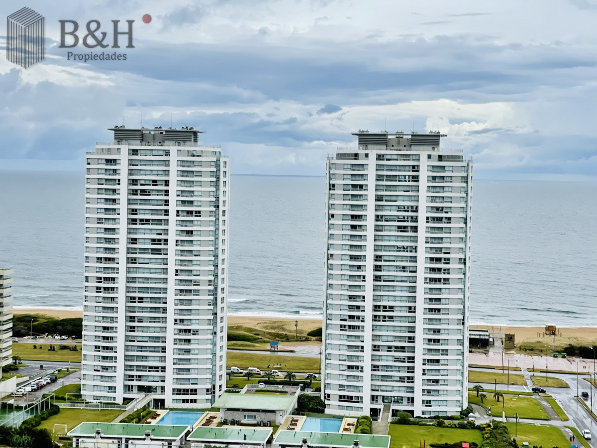 Apartamento ID.6895 - Alquiler temporario y venta de apartamento Penthouse en torre One, Playa Brava