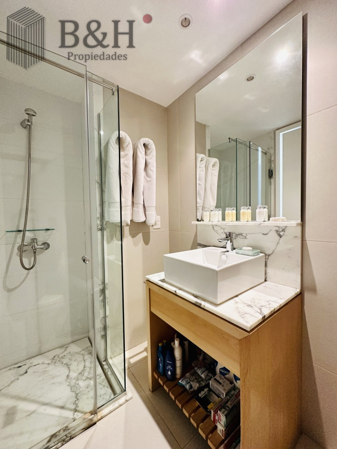 Apartamento ID.6877 - Venta y Alquiler temporario de apartamento moderno de dos dormitorios con parrillero en Punta Ballena