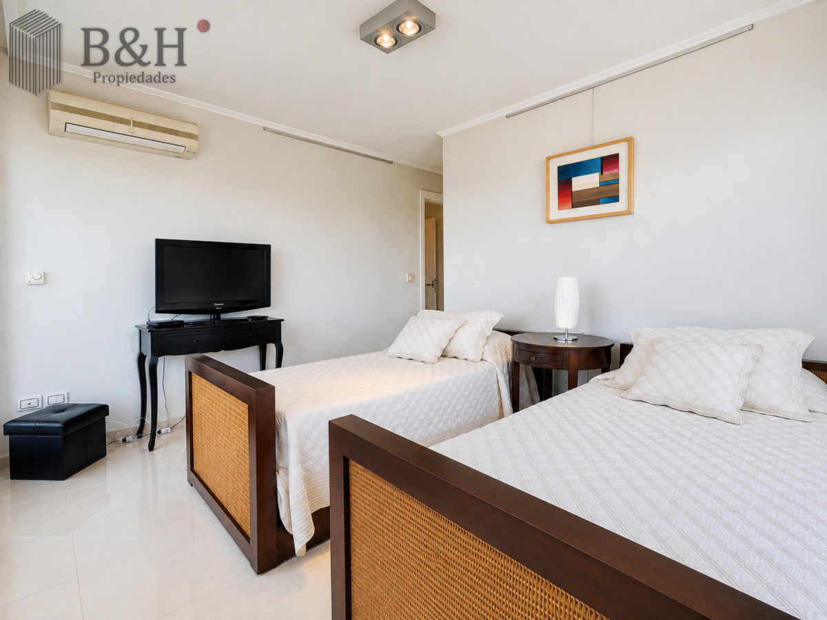 Apartamento ID.1397 - Alquiler temporario de excelente apartamento en torre Le Jardin de Playa Mansa, Punta del Este