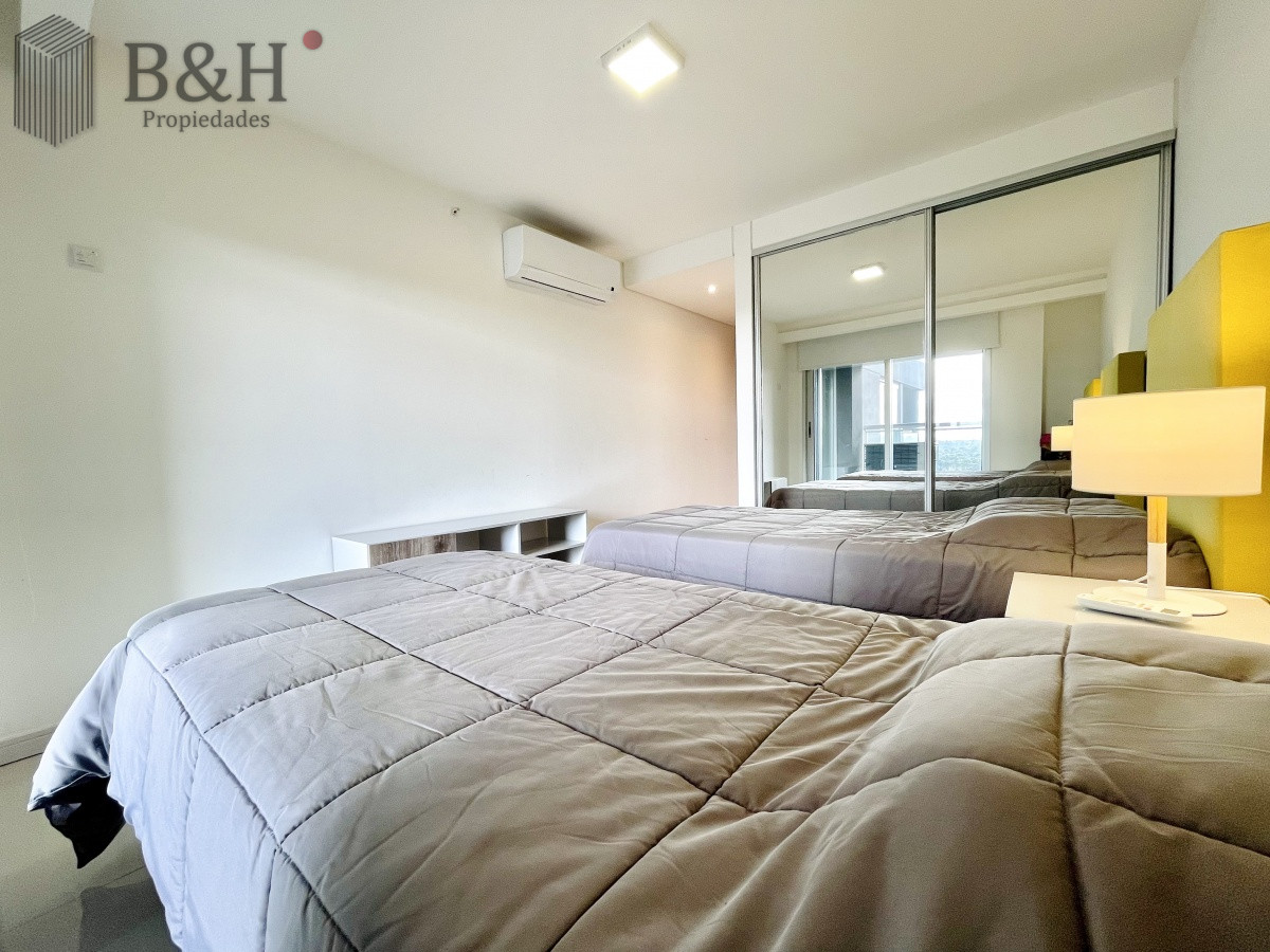 Apartamento ID.426 - Apartamento de 2 Dormitorios y Parrillero con Vista al Mar en Playa Brava, Look Tower