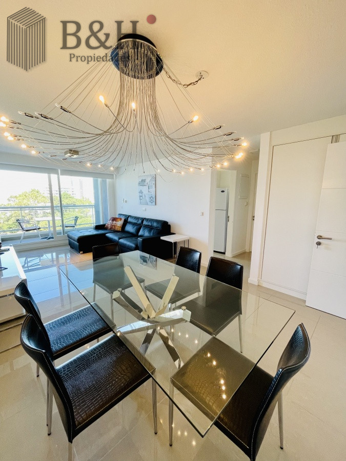 Apartamento ID.399 - Venta y alquiler temporario de apartamento de un dormitorio en torre de categoría a pasos de Playa Brava