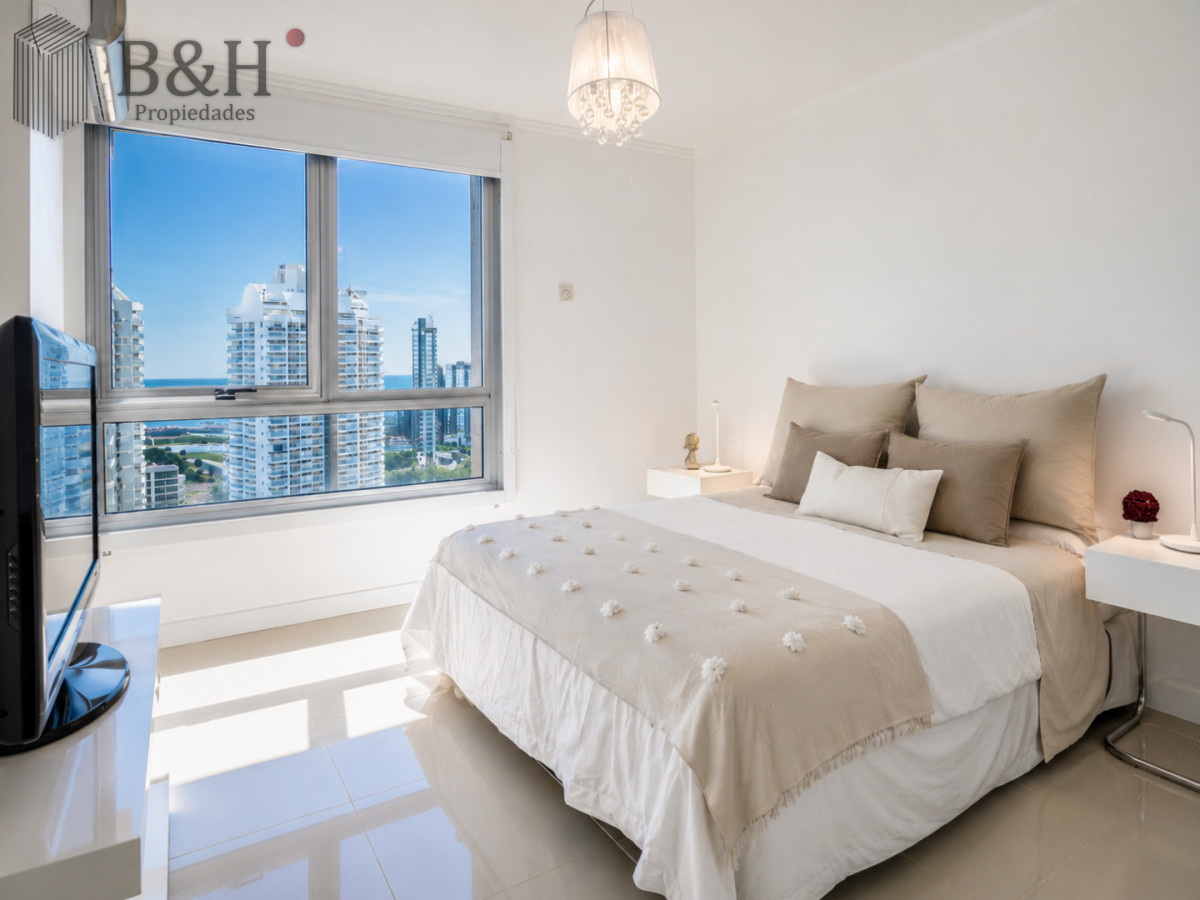 Apartamento ID.3561 - Apartamento de 2 Dormitorios y Medio en Forest Tower - Punta del Este