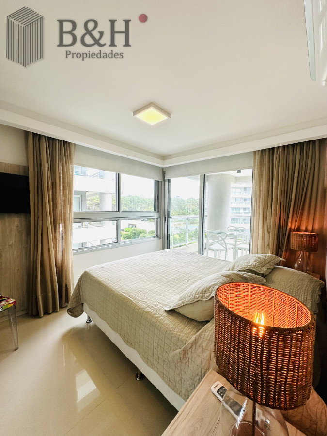 Apartamento ID.3974 - Apartamento de 1 Dormitorio en playa Brava, Punta del Este
