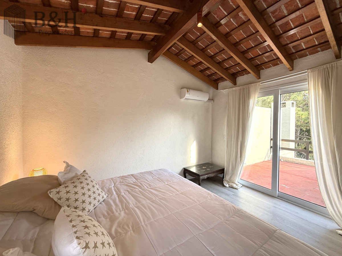 Apartamento ID.6829 - Alquiler anual o invernal de apartamento dúplex con parrillero propio en Rincón del Indio