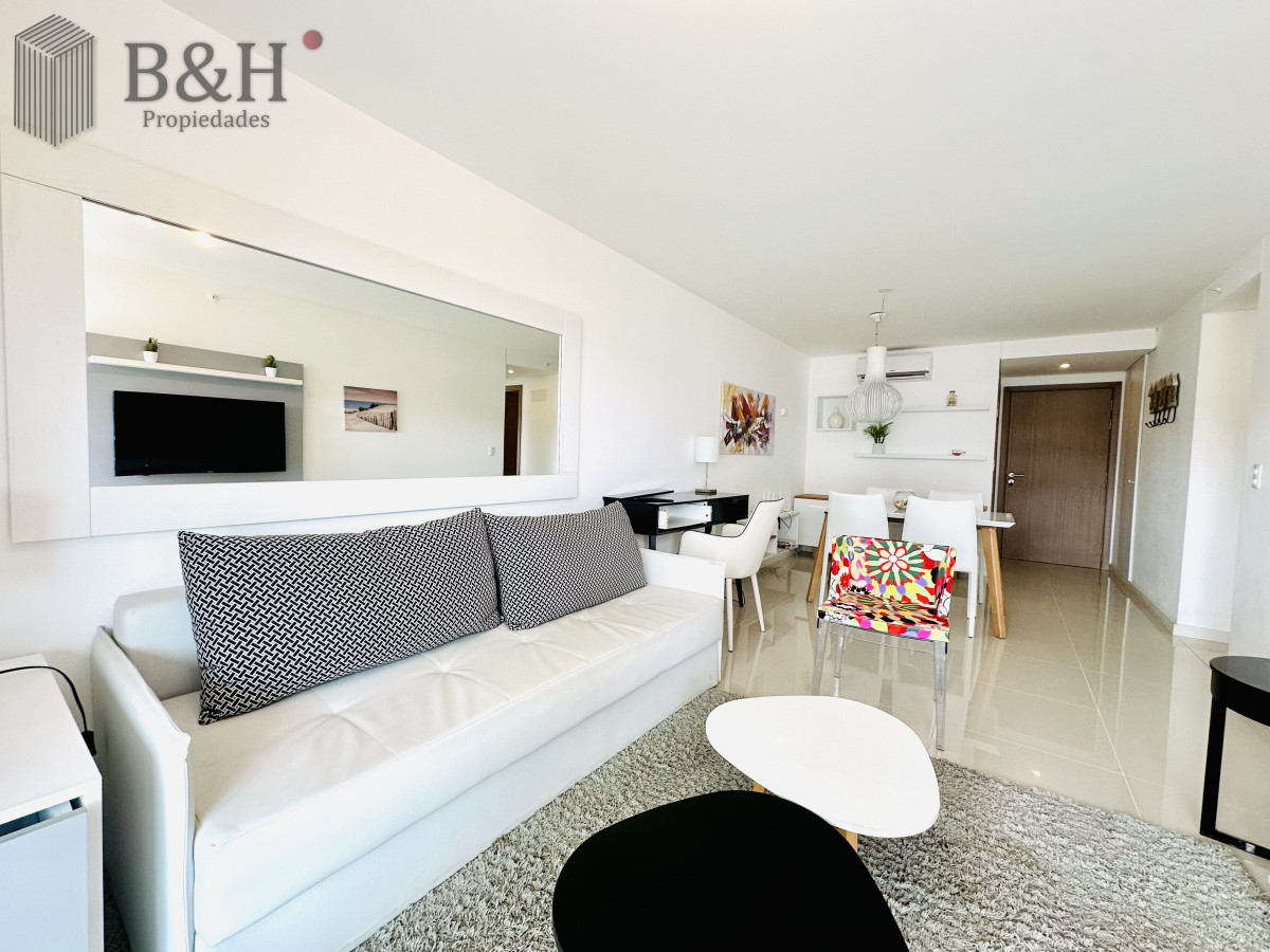 Apartamento ID.3974 - Apartamento de 1 Dormitorio en playa Brava, Punta del Este