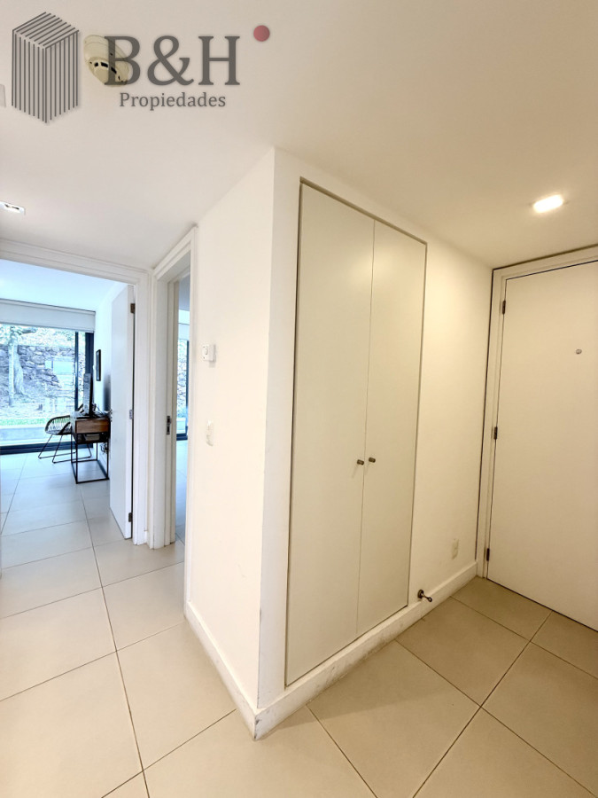 Apartamento ID.7065 - Venta de hermoso departamento de 2 dormitorios más parrillero en Punta Ballena 