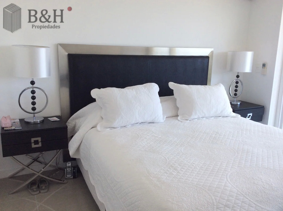 Apartamento ID.443 - Venta y alquiler de moderno departamento de tres dormitorios más dependencia a pasos de Playa Brava