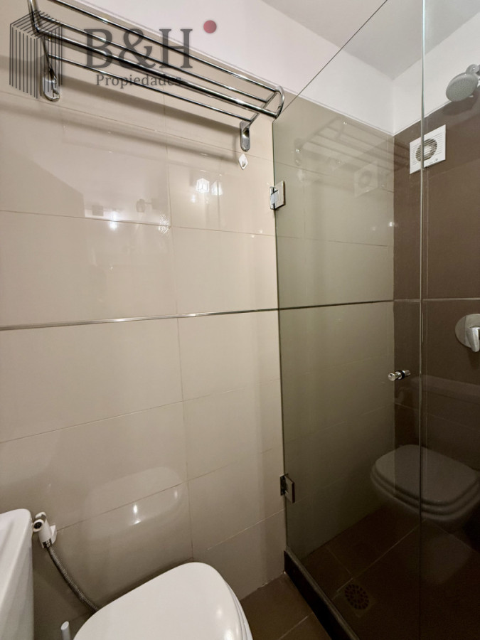 Apartamento ID.6726 - Penthouse con vista al mar en Punta del Este, 2 Dormitorios, en Alquiler Anual