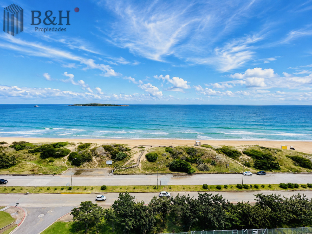 Apartamento ID.927 - Alquiler temporario de fabuloso departamento de dos dormitorios en Torre Venetian sobre Playa Mansa