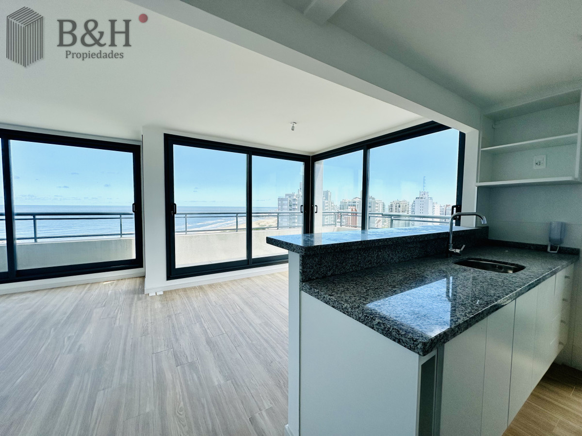 Apartamento ID.6873 - Venta de apartamento con vista al mar y muy luminoso de 2 dormitorios con 2 baños, Playa Brava Aidy Grill, Punta del Este