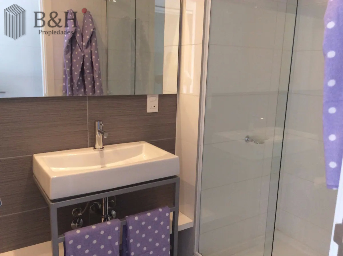 Apartamento ID.443 - Venta y alquiler de moderno departamento de tres dormitorios más dependencia a pasos de Playa Brava