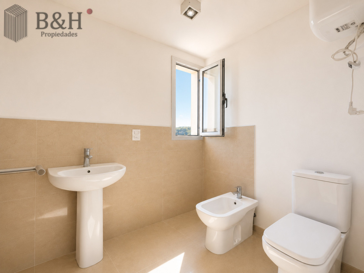 Apartamento ID.7890 - Penthouse de 3 Dormitorios con Barbacoa en Primera Línea del Mar, Playa Brava Punta del Este