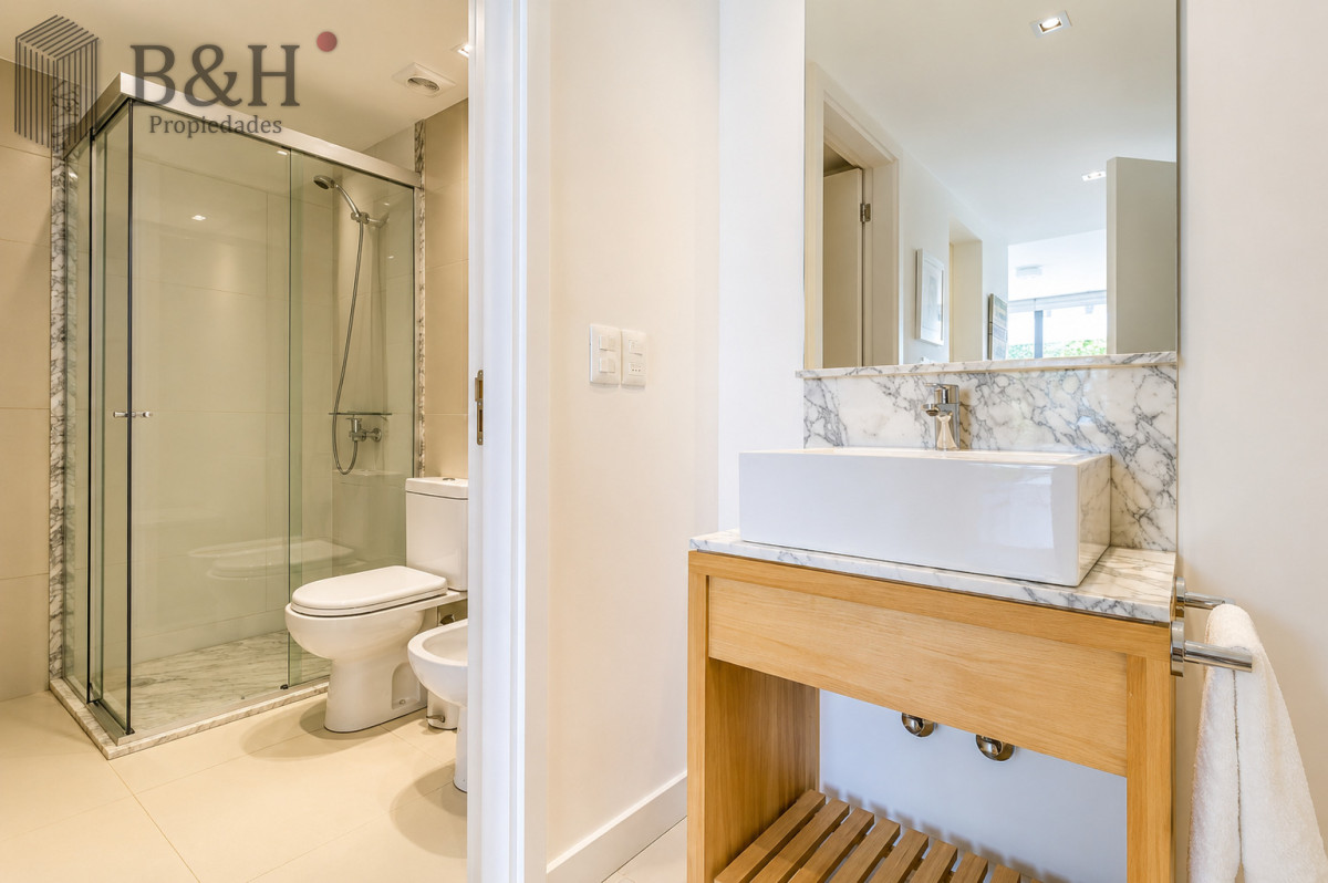 Apartamento ID.7754 - Apartamento de 3 Dormitorios, Parrillero de uso exclusivo y Jardín en Punta Ballena, Punta del Este