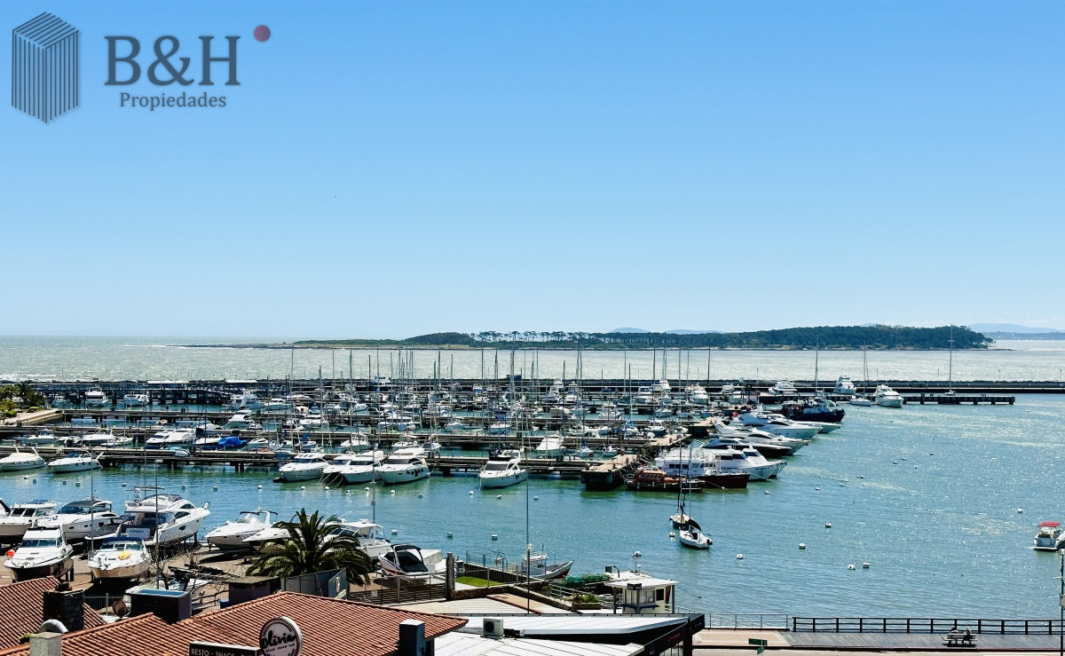 Apartamento ID.1487 - Venta y alquiler temporario de apartamento de gran metraje con tres dormitorios mas dependencia de servicio en Peninsula de Punta del Este