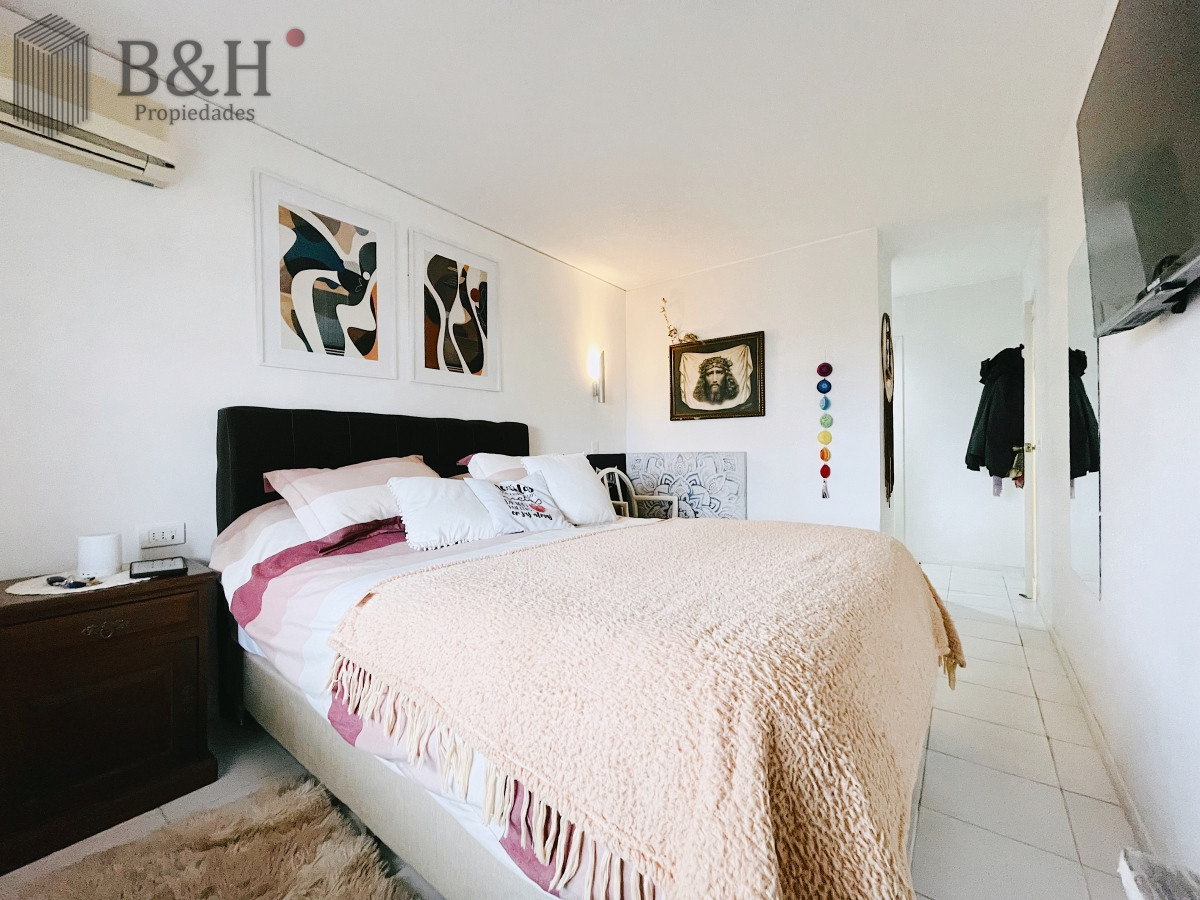 Apartamento ID.3220 - Excelente Apartamento de 2 Dormitorios Frente a Los Dedos, Playa Brava Punta del Este