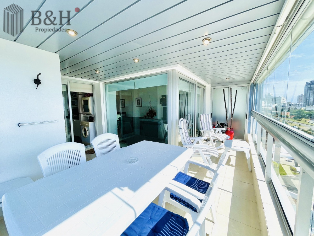 Apartamento ID.5267 - Apartamento de 2 Dormitorios y Parrillero a Pocos Metros de Playa Mansa
