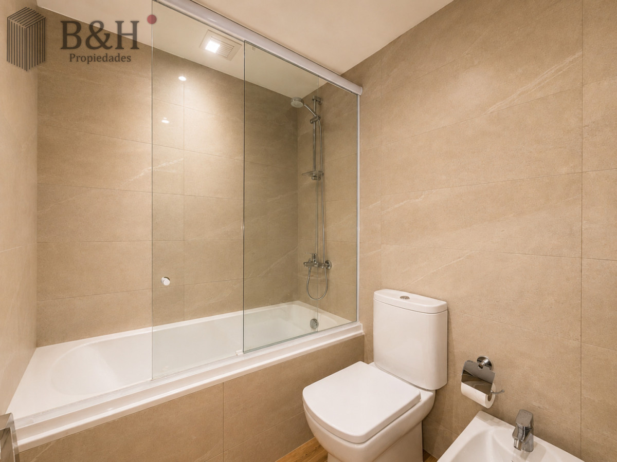 Apartamento ID.7698 - Espectacular Apartamento 3 Dormitorios y Dependencia, Trump Tower, Punta del Este, Brava