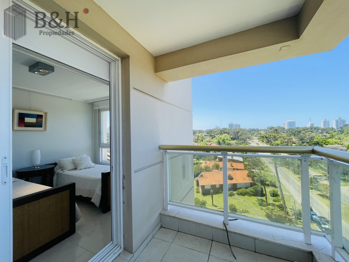 Apartamento ID.1397 - Alquiler temporario de excelente apartamento en torre Le Jardin de Playa Mansa, Punta del Este