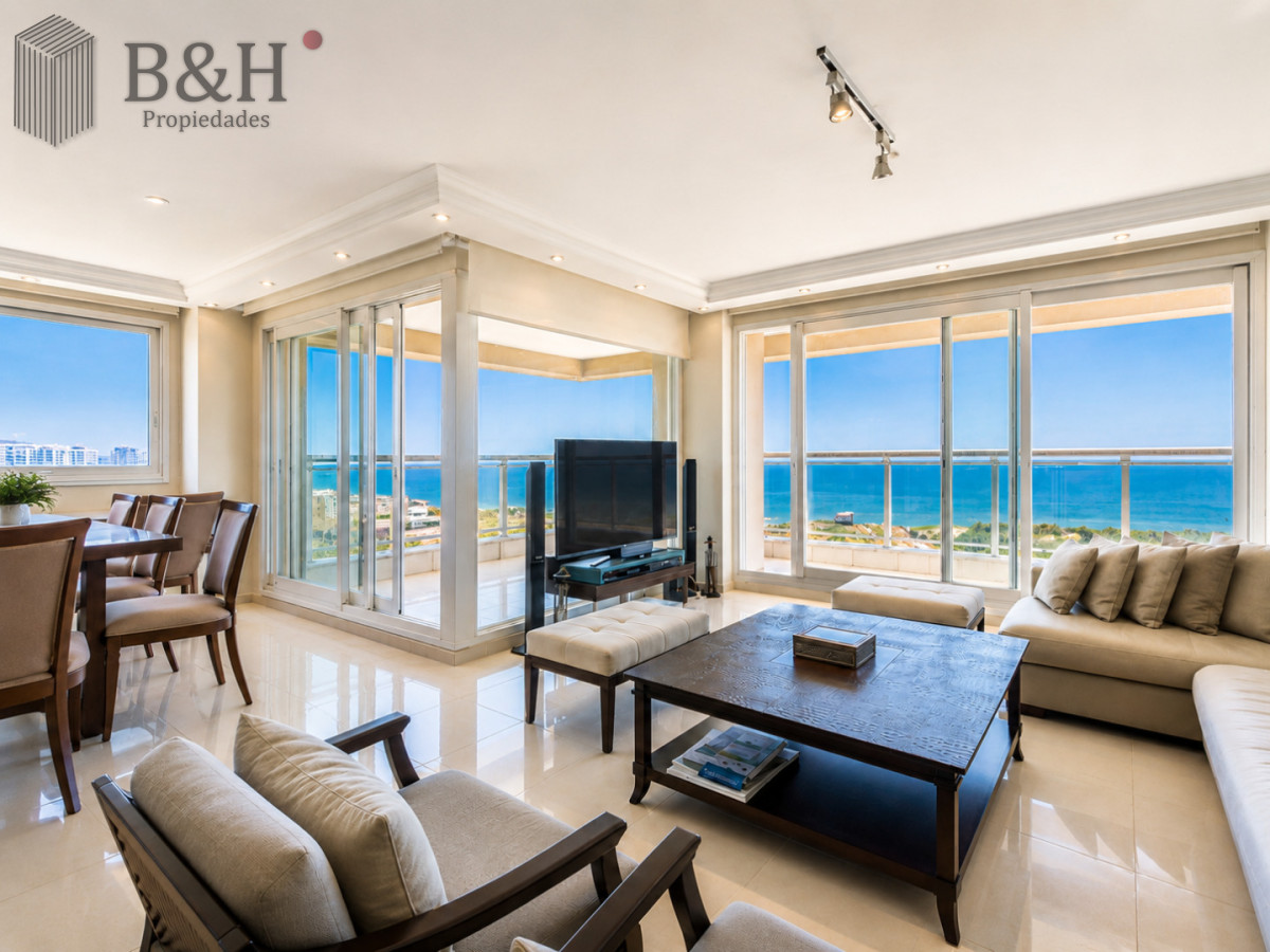 Apartamento ID.1397 - Alquiler temporario de excelente apartamento en torre Le Jardin de Playa Mansa, Punta del Este