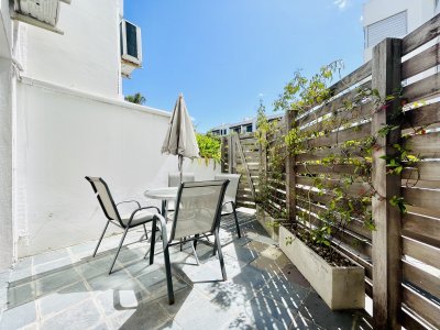 OPORTUNIDAD Venta uAlquiler temporario de apartamento de dos dormitorios en playa Montoya, La Barra 