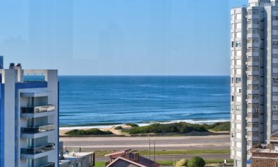 Apartamento de 1 Dormitorio y Medio con Vista al Mar - Venta, Playa Brava