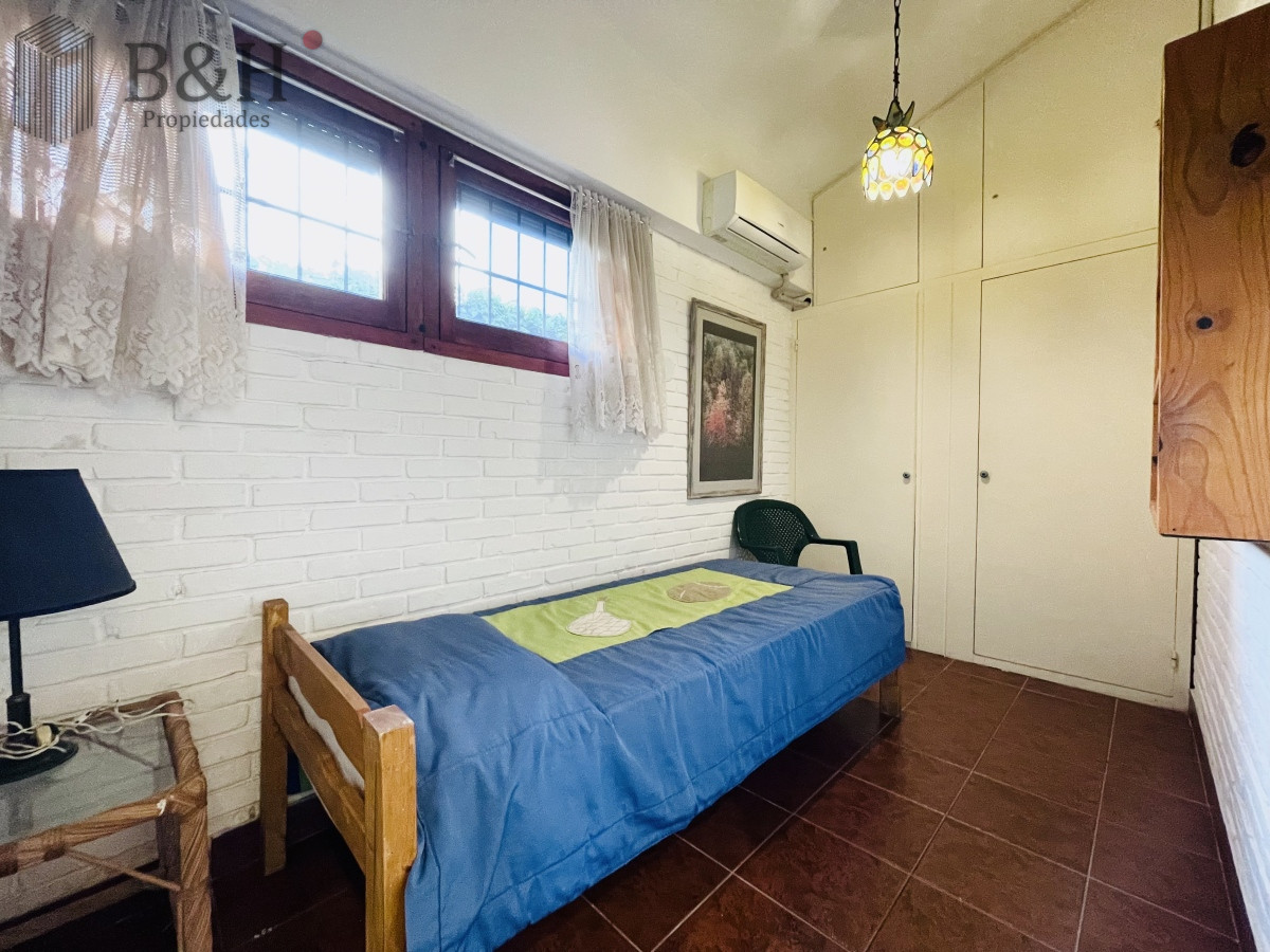 Casa ID.3364 - Casa de 3 Dormitorios y Piscina en Playa Mansa, Punta del Este