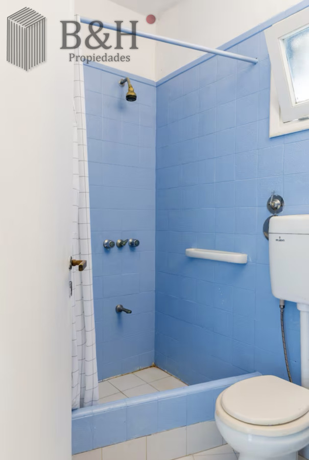 Casa ID.2158 - Gran Casa en Venta sobre el Mar de 5 Dormitorios y Dependencia en Península, Punta del Este