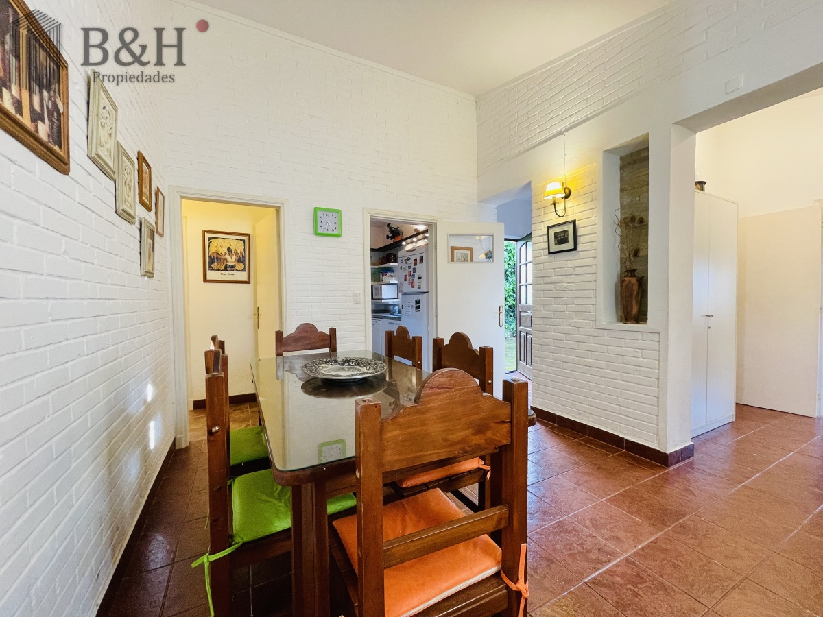 Casa ID.3364 - Casa de 3 Dormitorios y Piscina en Playa Mansa, Punta del Este