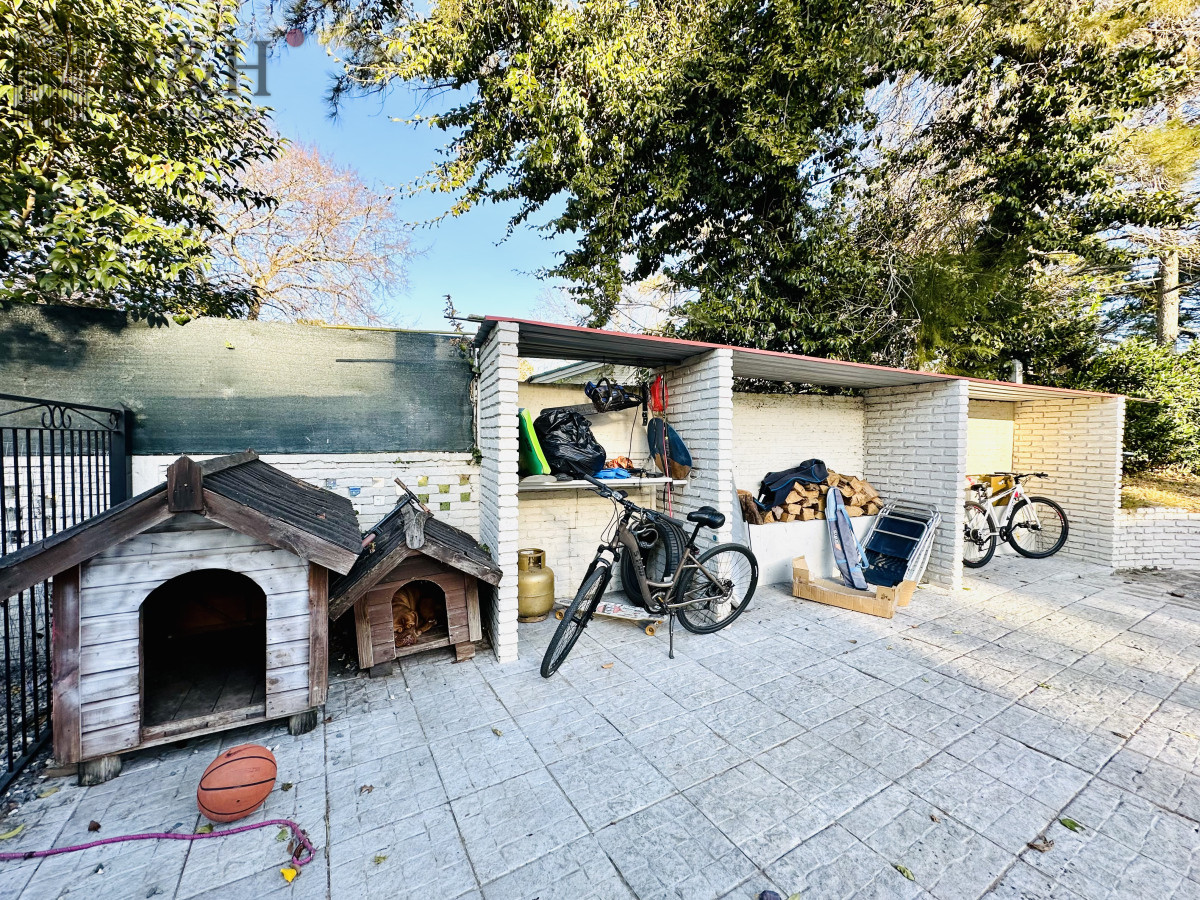 Casa ID.5399 - Espectacular Casa Moderna de 5 Dormitorios con Piscina Climatizada en Alquiler de Temporada