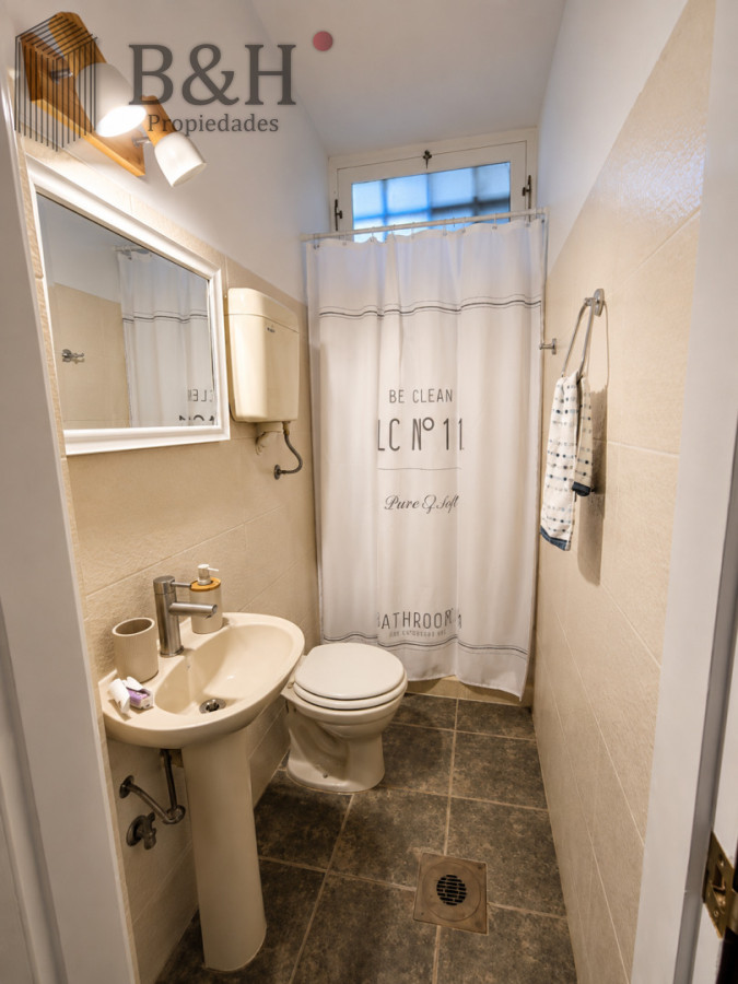 Casa ID.8106 - Moderna Casa de 4 Dormitorios con Piscina Climatizada y Barbacoa en Punta del Este