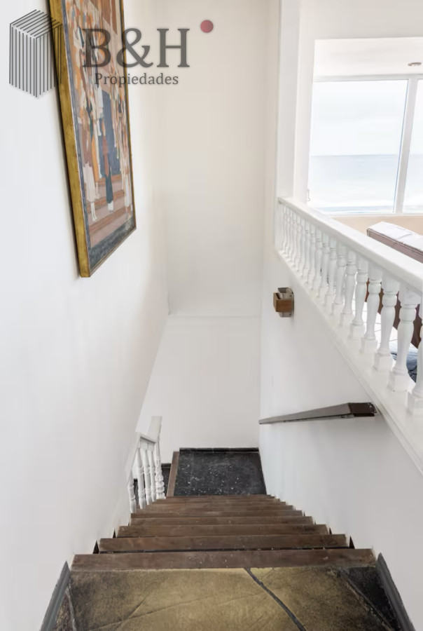 Casa ID.2158 - Gran Casa en Venta sobre el Mar de 5 Dormitorios y Dependencia en Península, Punta del Este