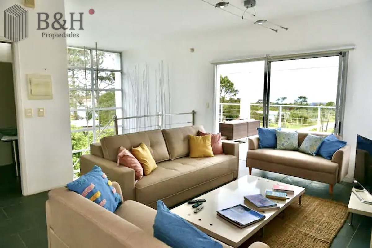 Casa ID.3197 - Excelente Casa de 4 Dormitorios y Piscina en Manantiales, Punta del Este