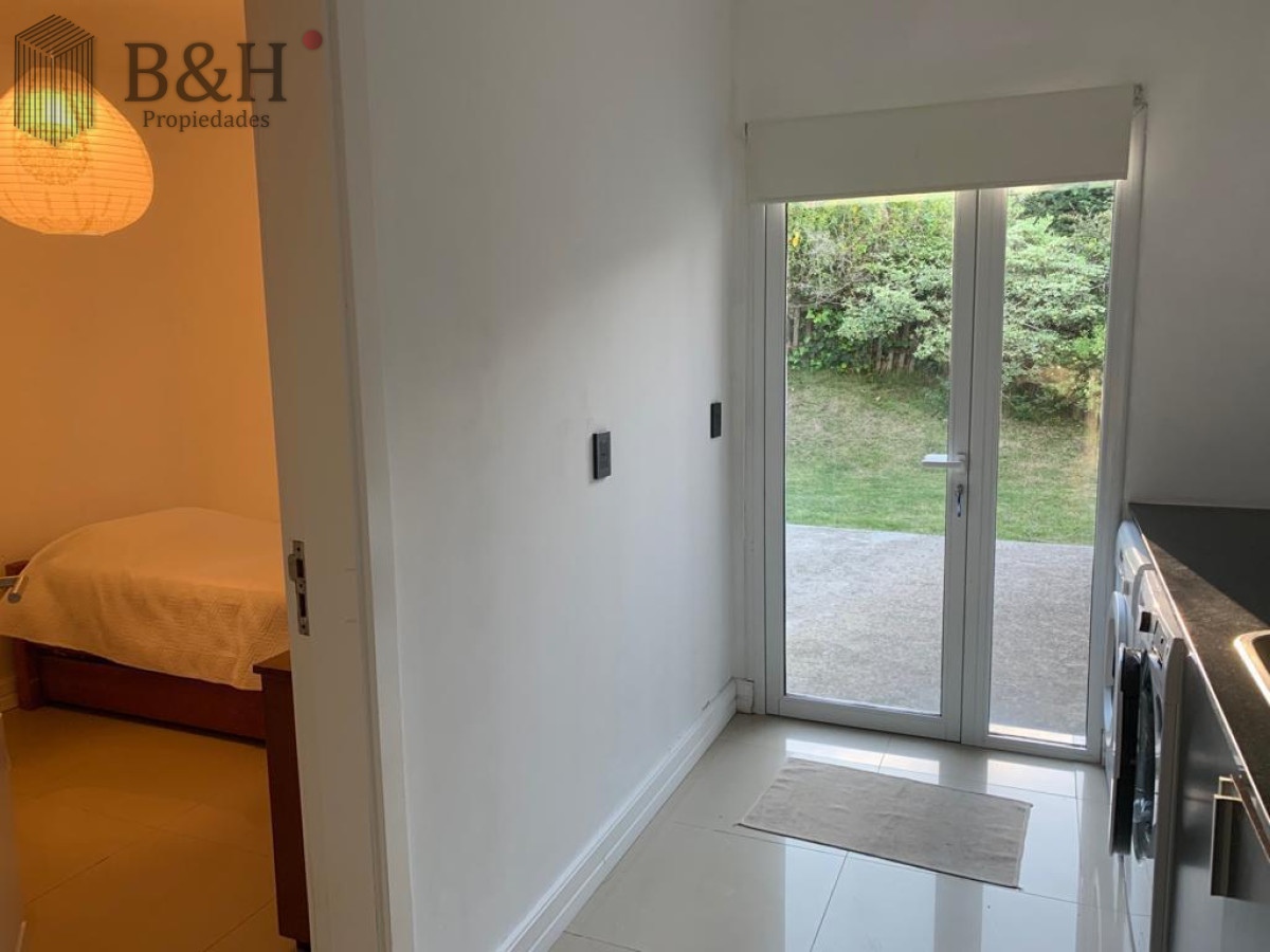 Casa ID.635 - Moderna Casa de 4 Dormitorios en el Golf - Punta del Este