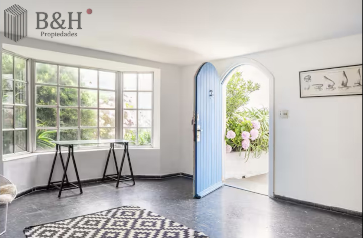 Casa ID.2158 - Gran Casa en Venta sobre el Mar de 5 Dormitorios y Dependencia en Península, Punta del Este