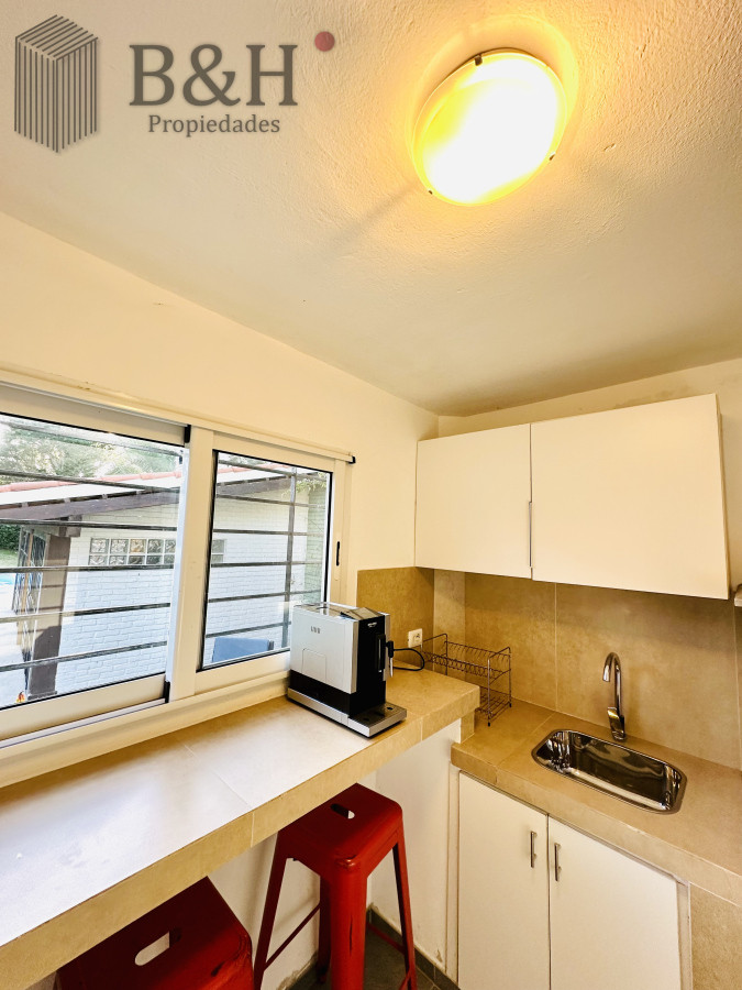 Casa ID.5399 - Espectacular Casa Moderna de 5 Dormitorios con Piscina Climatizada en Alquiler de Temporada