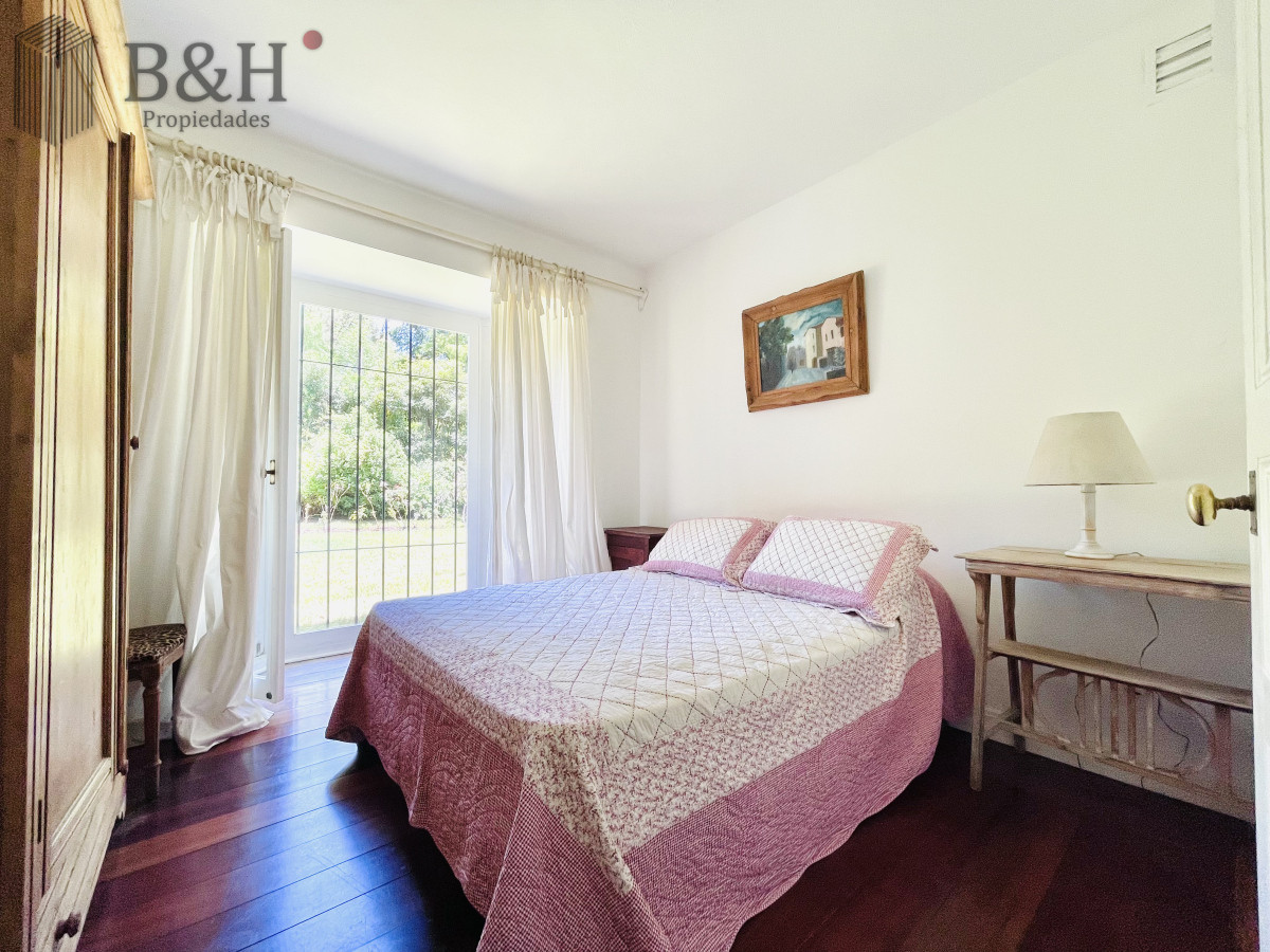 Casa ID.3333 - Excelente Casa de 4 Dormitorios en Playa Brava, Punta del Este