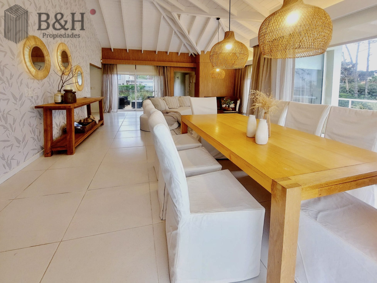 Casa ID.3987 - Excelente Casa de 6 Dormitorios y Piscina en Montoya, La Barra
