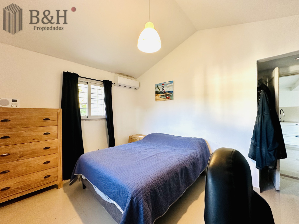 Casa ID.5399 - Espectacular Casa Moderna de 5 Dormitorios con Piscina Climatizada en Alquiler de Temporada