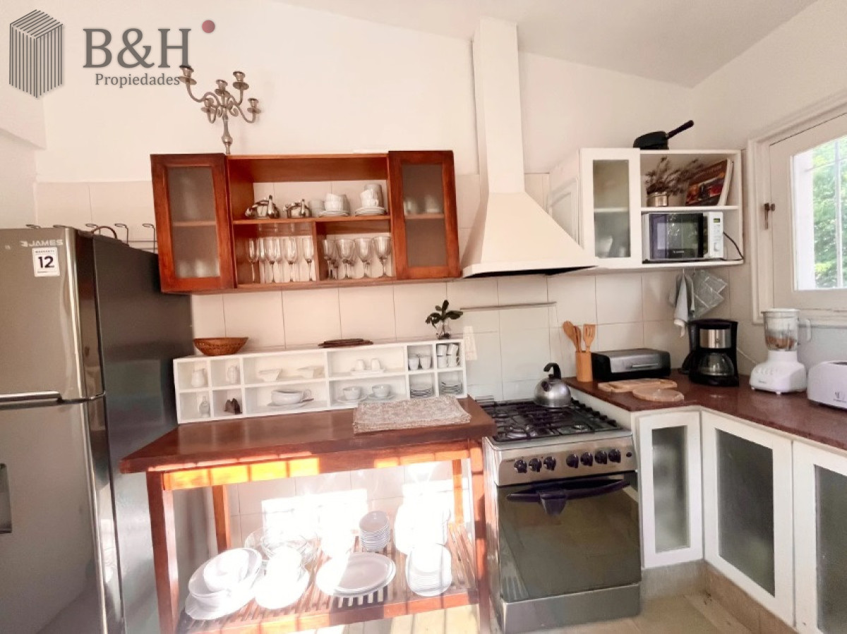 Casa ID.6869 - Cómoda Casa de 5 Dormitorios, Parrillero y Gran Jardín en San Rafael, Punta del Este