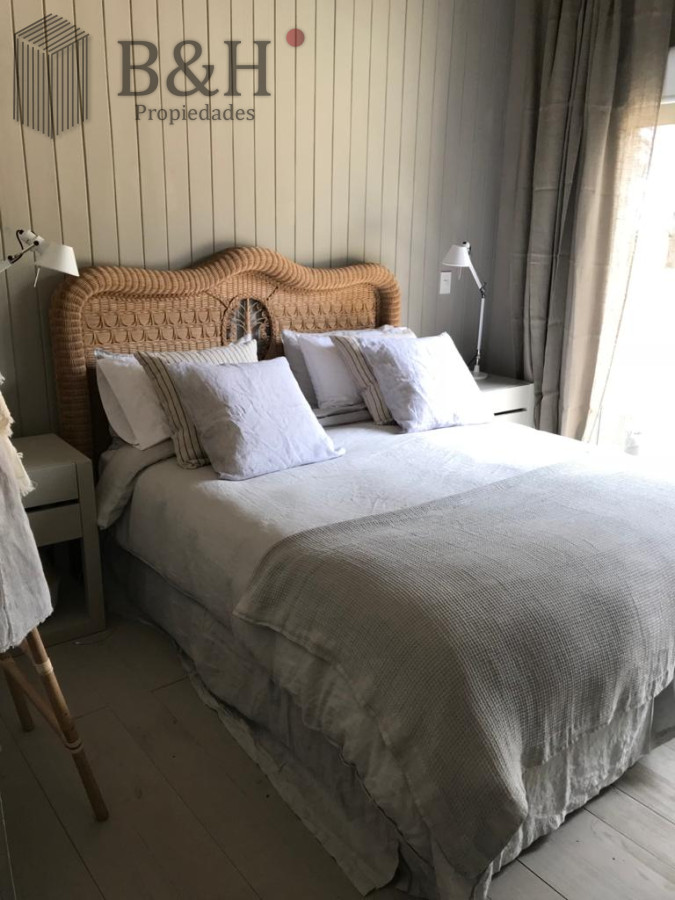 Casa ID.5071 - Venta y alquiler temporario de exclusiva casa de cuatro dormitorios mas dependencia en Barrio Pinar del Faro, Jose Ignacio