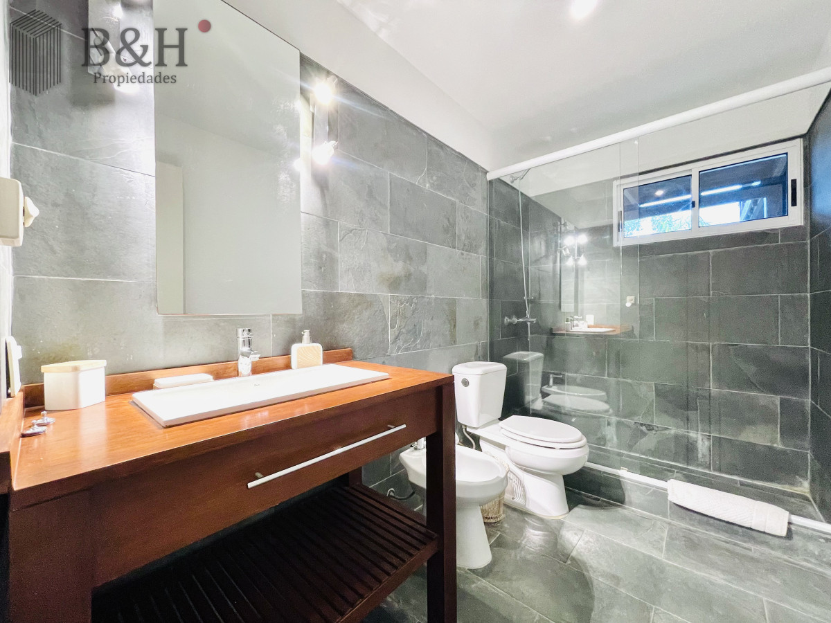 Casa ID.3550 - Excelente Casa de 5 Dormitorios en Manantiales, Punta del Este