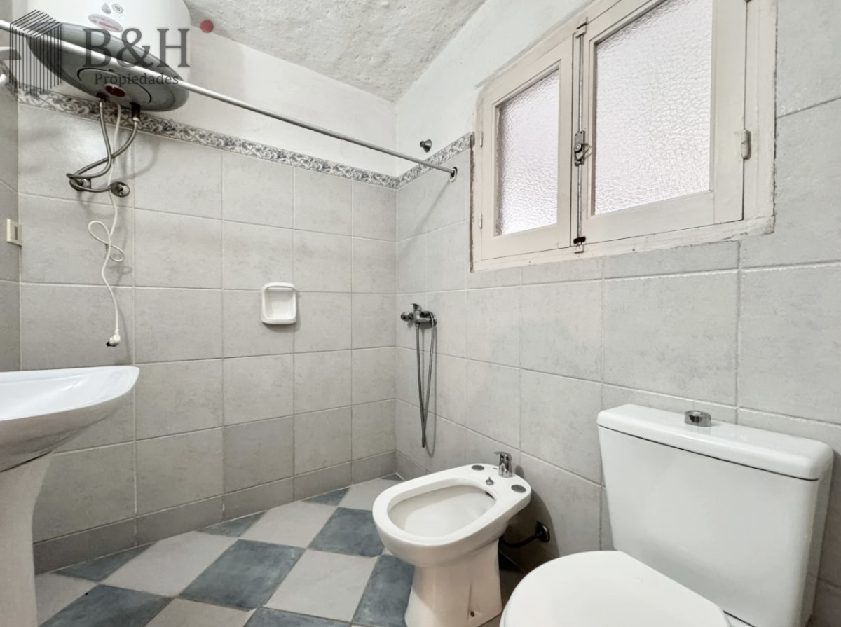 Casa ID.5406 - Moderna Casa de 4 Dormitorios en Playa Mansa a 150 metros del Mar