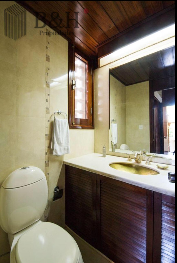 Casa ID.3886 - Excelente Casa de 4 Dormitorios en Playa Mansa, Ideal para vivir todo el año