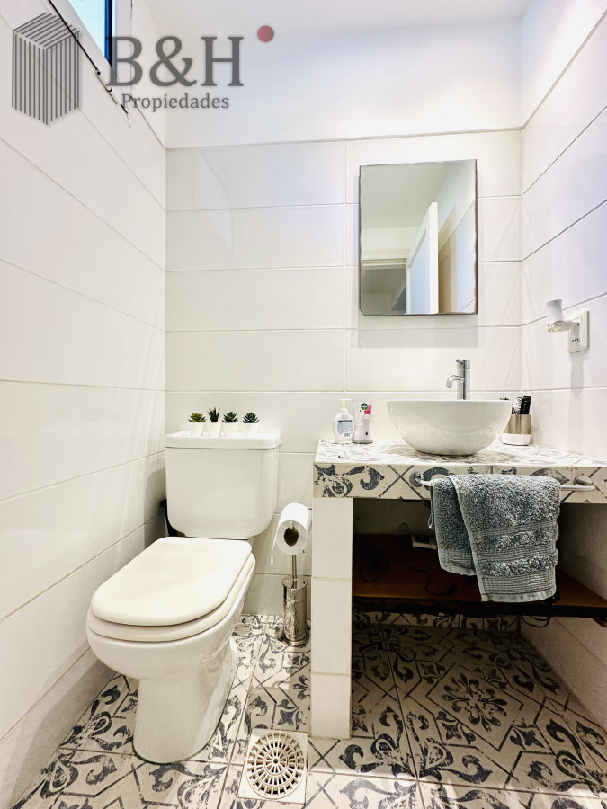 Casa ID.5399 - Espectacular Casa Moderna de 5 Dormitorios con Piscina Climatizada en Alquiler de Temporada