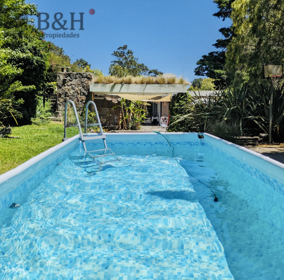 Casa ID.5525 - Muy Buena Casa de 3 Dormitorios, Piscina y Parrillero en Playa Mansa, Alquiler de Temporada